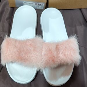 UGG Women's Size 8 Royale Pink Furry Slippers NWT
